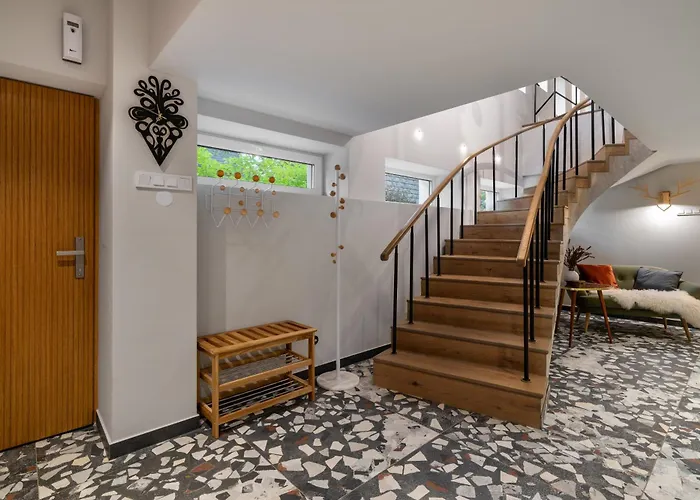 ヴィラ Tatry Mozaika Premium & - Sauna, Jacuzzi, Flipper By Rentilopl ザコパネ