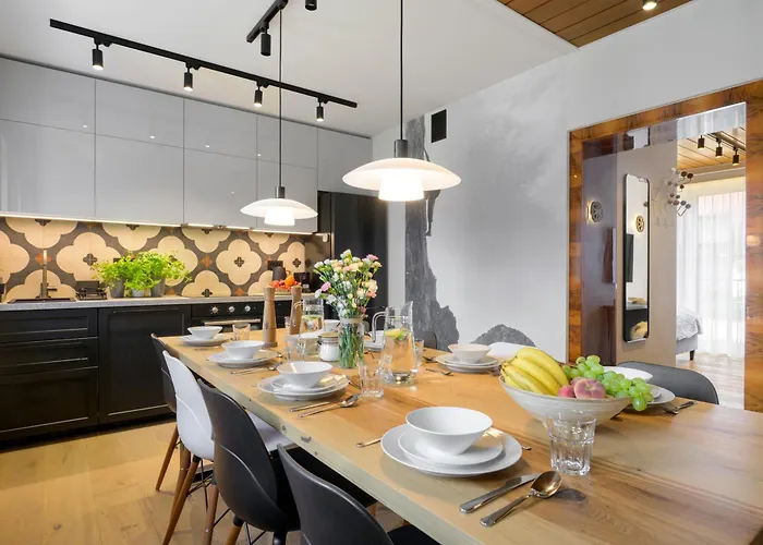 ヴィラ Tatry Mozaika Premium & - Sauna, Jacuzzi, Flipper By Rentilopl ザコパネ