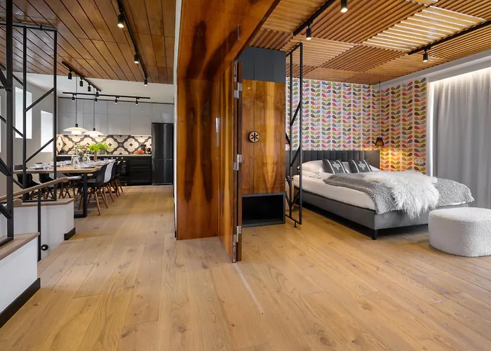 ヴィラ Tatry Mozaika Premium & - Sauna, Jacuzzi, Flipper By Rentilopl ザコパネ